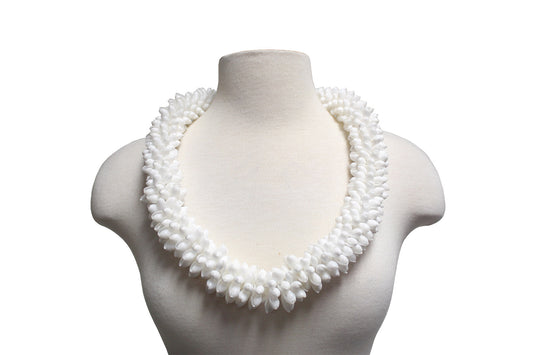 White Bubble Shell Lei