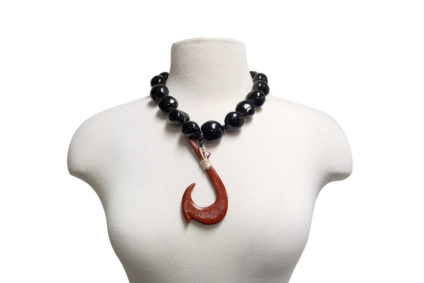 Black Kukui Nuts / Pendant Lei