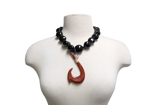 Black Kukui Nuts / Pendant Lei
